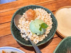 -包整·丝娃娃(一览甲秀楼风景店)