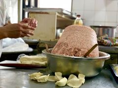 -黄阿姨锅贴大王(万航渡路店)