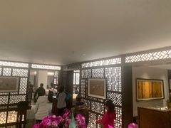 等位区-静之湖湖畔餐厅