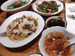 -老滇山寨•云南特色菜•地方菜•民族风情歌舞表演(金碧店)