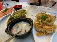 -覃记海鲜美食餐厅