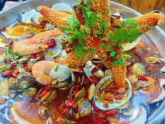 -老东镇啤酒屋海鲜加工·蒸汽海鲜·海鲜烧烤(台东店)