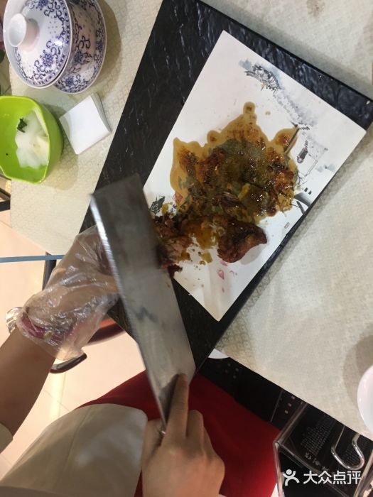 清真·胖妈妈手抓餐厅(甘南路店)烤羊腿图片