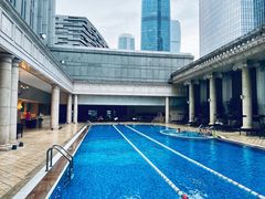 -富力丽思卡尔顿酒店健身中心