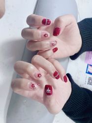 -尤米一站式美甲美睫