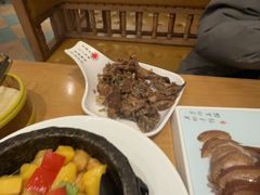 -海派美食·家宴海鲜青岛菜·石锅鲽鱼头(东方城店)