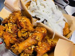黄油蒜炸鸡块-富乐满韩国正宗炸鸡韩国料理(虹泉路店)