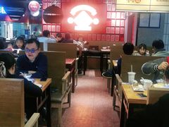 大堂-怪噜范·老贵阳街头名小吃(鸿通城店)