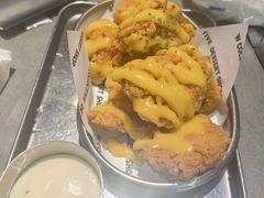 -W COLLECTIVE  DESSERT SHOP