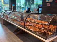 -巴黎贝甜(大宁国际商业广场店)