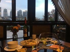 -酤居湖景音乐餐吧(安宁店)