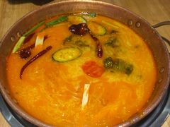 -洱火云南酸菜牛肉火锅(石景山当代商城店)