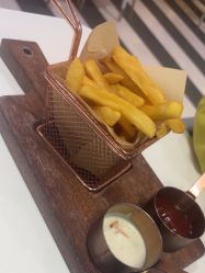 -奈尔宝·儿童乐园·亲子餐厅(华采天地店)