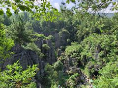 -梭布垭石林景区