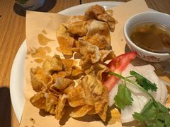 -大头虾越式风味餐厅(光明广场店)