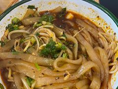 -拈签一笑黄牛肉辣卤串串