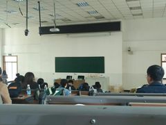 -文登区体育公园-停车场