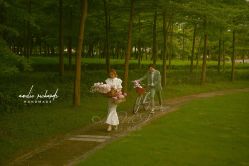 -易摄影婚纱摄影工作室