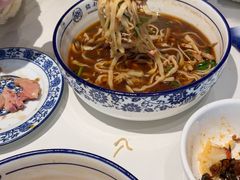 -镇南锅盖面馆(解放路店)