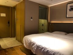 -铂逸梦秦酒店(横店梦幻谷店)