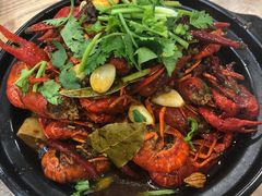 -江城燕子大排档(江汉路步行街店)