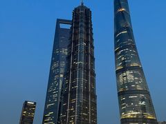 -陆家嘴空中步行连廊