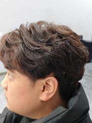 -藤野造型烫染·漂发