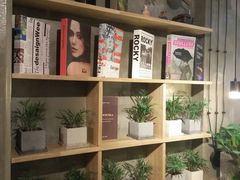 -HIGH FIVE哈福手工汉堡(桂林路店)