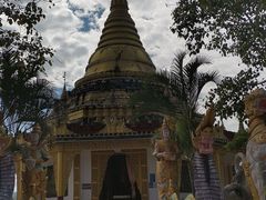 -一寨两国风景区