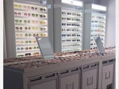-目艮眼镜SHOWROOM(品牌集合店)