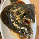 自助渔什么忘了。 自己挑食材，清蒸或白灼。