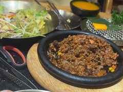 -韩烧牛中牛·甄选黑牛烤肉(黑金店)