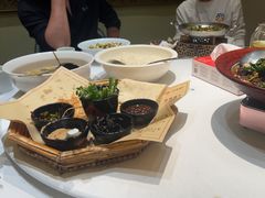 -大张烙馍村·美食地标(泉山店)