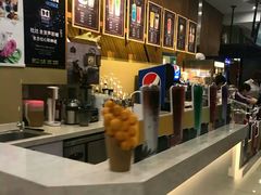 -大光明丽星VIP影城(昌里路杜比全景声店)
