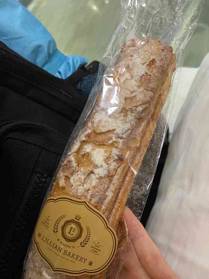 莉莲lillian bakery(百联世纪店)-"冲着颜值去买的仗剑天涯小旺柴蛋糕