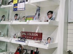 -诺柯视眼镜-蔡司依视路官方工厂店(淞南一店)