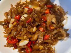 -昱龙大盆牛蛙馆(三兴街总店)