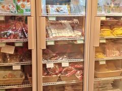 面包甜点陈列柜-锅圈食汇火锅烧烤食材超市(回龙观店)