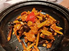 -千百味红餐厅·江西菜(绿地双子塔店)