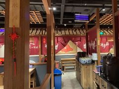 大堂-先启半步颠小酒馆(常熟万达广场店)