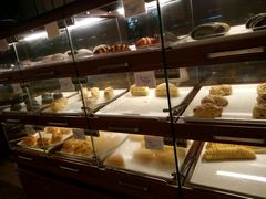 面包甜点陈列柜-宁波华侨温德姆至尊豪廷大酒店·多丽美食屋