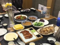 -鲁菜根·泰安菜(万达店)