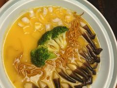 -景式·廣東粤菜(凤凰古站店)