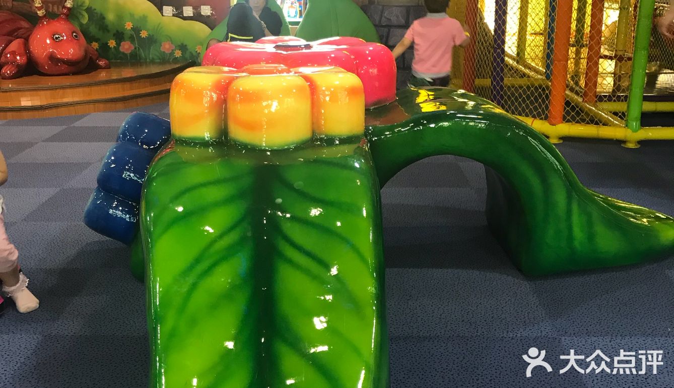 孩子玩的还是比较开心的。大众点评团购两小时150元