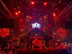 -808 LiveHouse