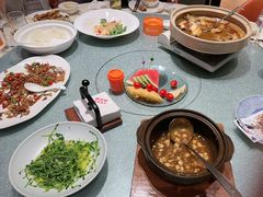 -新天明砂锅鱼头煲