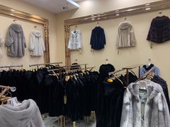 -肃宁华斯国际裘皮城