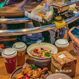 满满科技感｜打卡酷炫网红失重餐厅