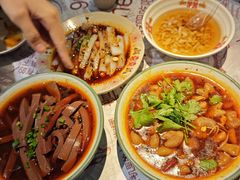 -耙吉吉川味小酒馆(本地人回头店)
