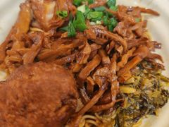 -佬钱湾仔(衣裳街店)